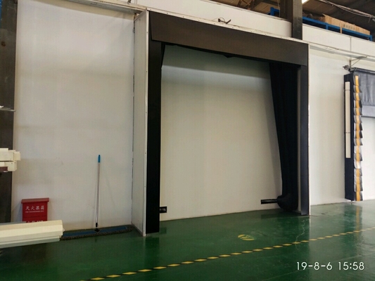Durable Inflatable Dock Shelter loading dock seals and shelters With Warning Stripe