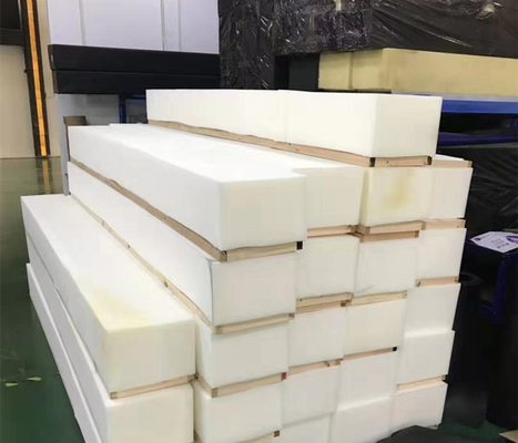Adjustable Head Pad Dock Seals , Warehouse Loading Dock Seal Reduce Cold Storage Energy Loss