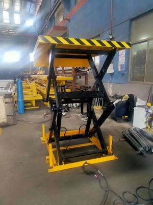 Hydraulic Scissor Lift 3500KG Loading Dock Lift With Manual Or Electric Lip