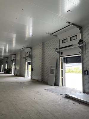 Portas seccionais industriais elétricas automáticas abertas 0,25 m/s Velocidade