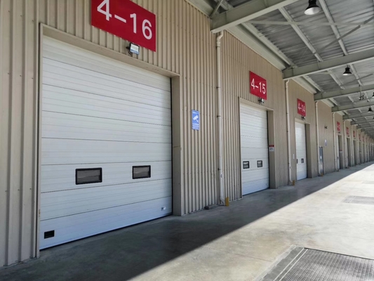 A porta seccional dá o máximo de direção através da largura e altura quando aberta ao contrário de outras portas de garagem