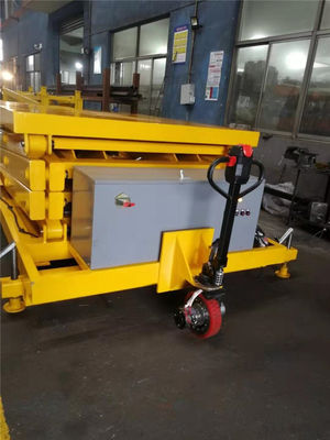 Móbil de passeio motorizado aéreo interno/exterior da roda da plataforma de funcionamento Scissor o elevador